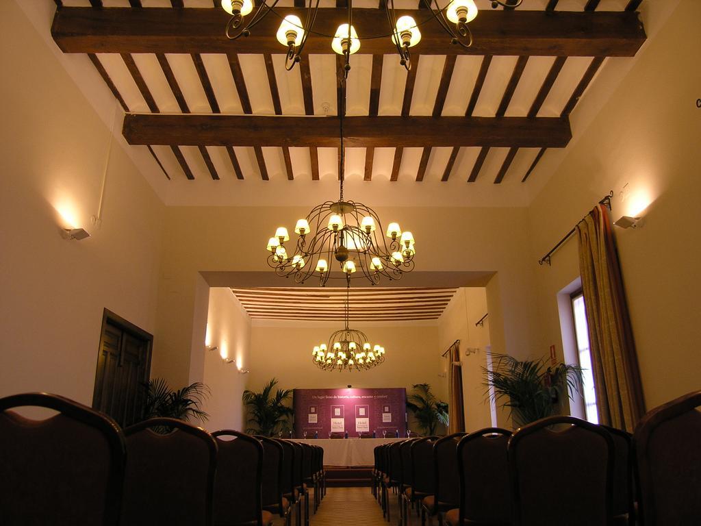Hotel Convento De Santa Clara Alcázar de San Juan Facilidades foto
